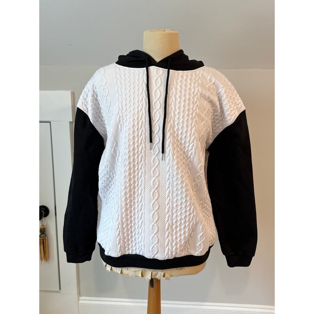 Shien Black and White hooded sweatshirt